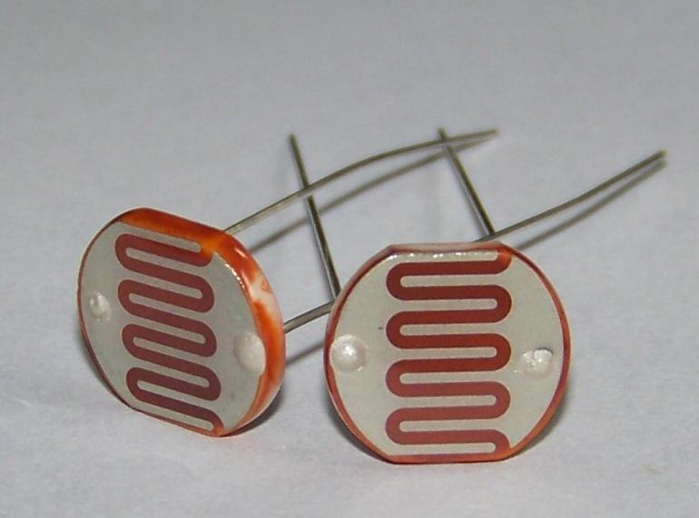 文章7-1Photoresistor.png